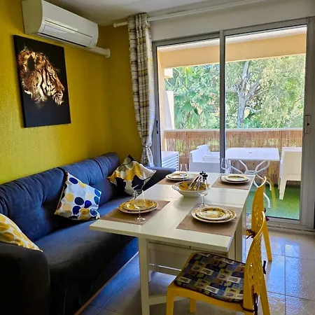 Apartment Le Boulouris - Stylish T2 Saint-Raphaël